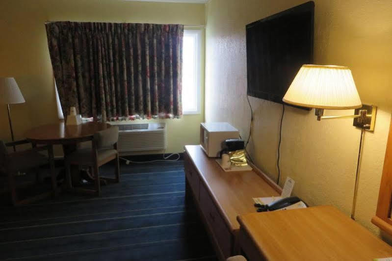 Days Inn By Wyndham Alexandria Mn المظهر الخارجي الصورة